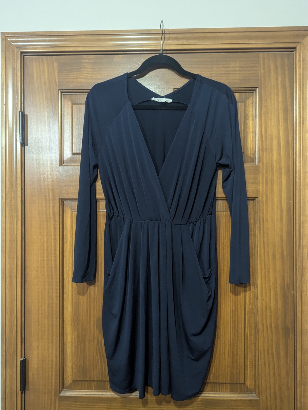 Elegant Navy Blue Wrap-Style Long Sleeve Dress With Pockets